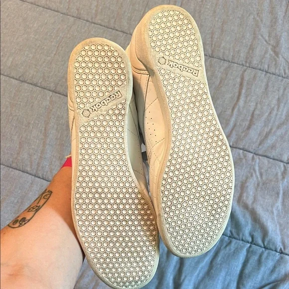 Reebok Vintage Off-White High-Top Sneakers - Picture 4 of 6